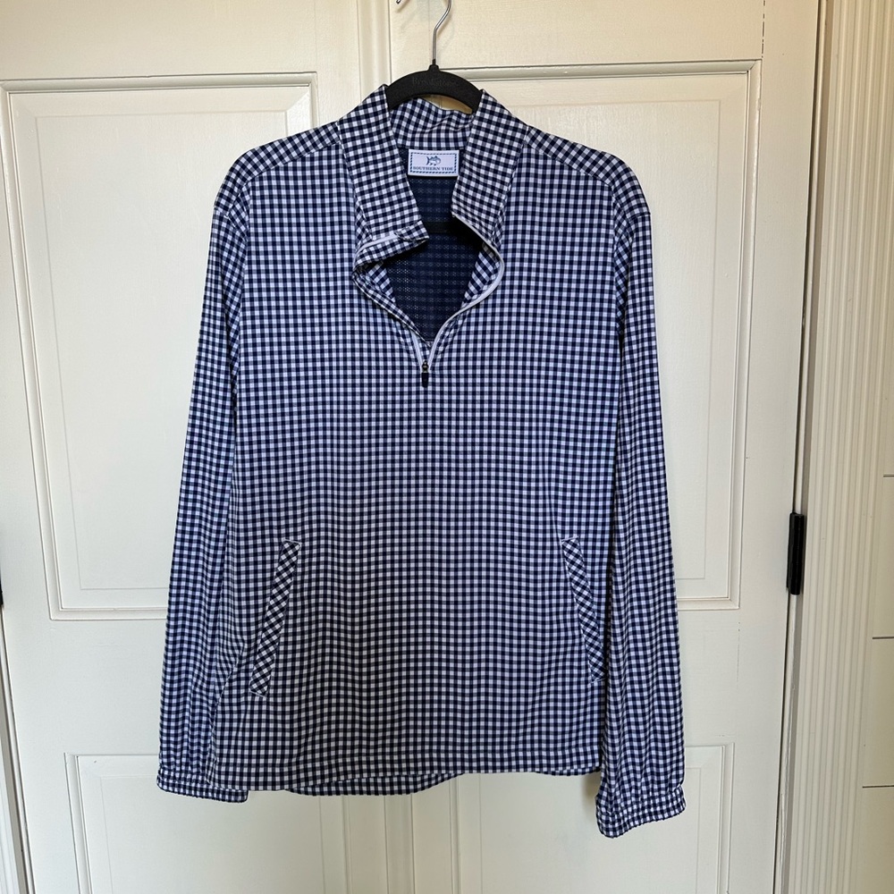 Southern Tide Navy and White Checkered Men’s 1/2 zip Pullover